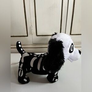 GEMMY Animated Skeleton Dog Black White Dances Plays Thriller 10" Halloween Toy